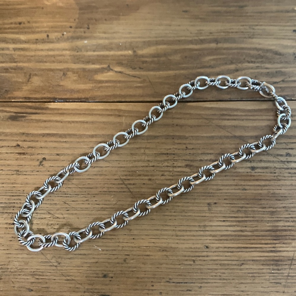 Authentic David yurman 18 inch sterling silver chain link necklace.